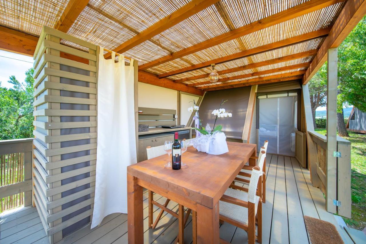 Glamping Gli Etruschi 호텔 피옴비노 외부 사진
